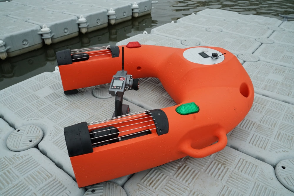 CSIN-X85 Intelligent Water Rescue Robot Remote Control Lifesaving Device